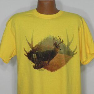 Gildan T-shirt Yellow with Image of Buck Size L